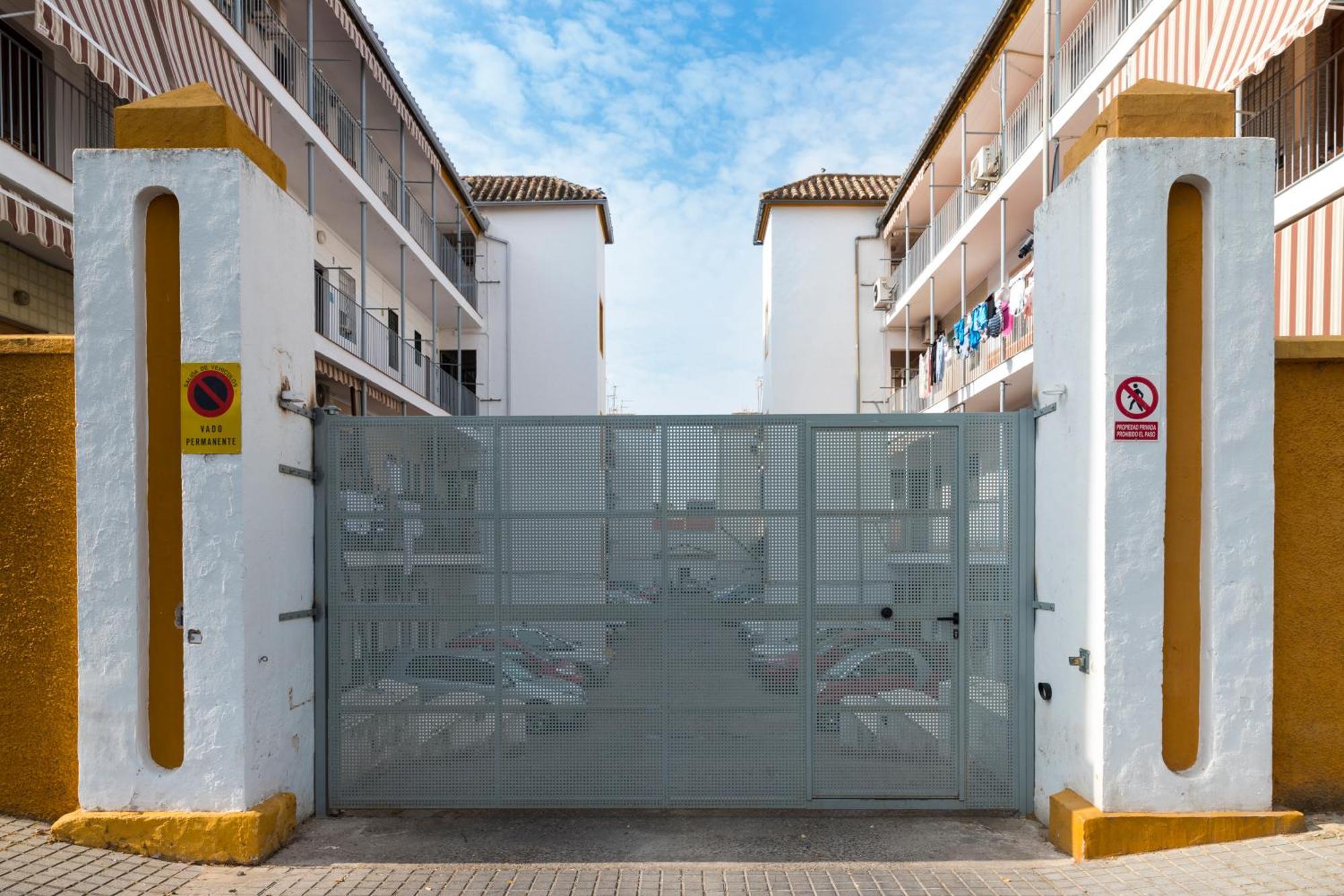 Apartamentos En Cordoba, Puente Romano Y Torre Calahorra エクステリア 写真
