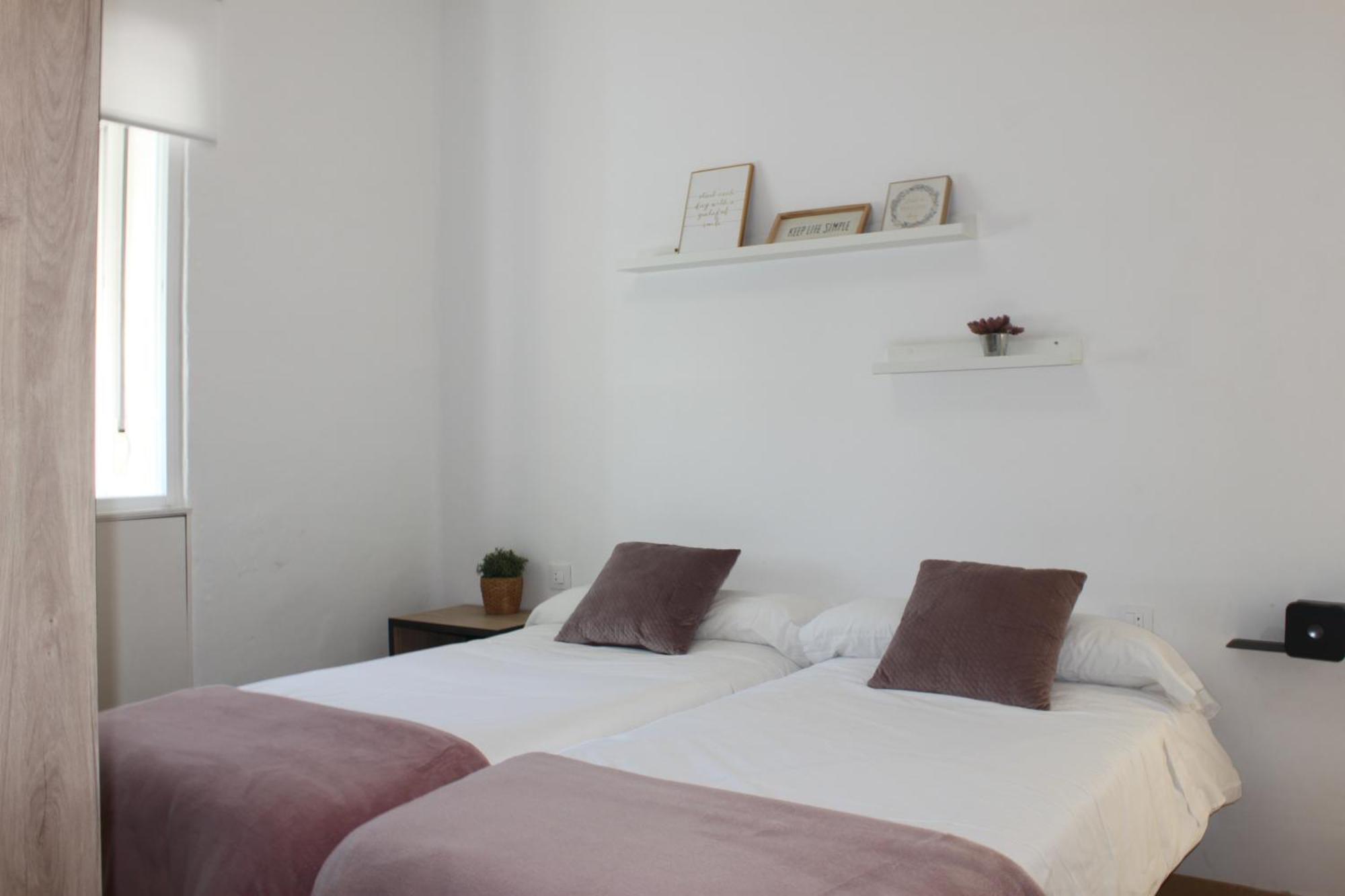 Apartamentos En Cordoba, Puente Romano Y Torre Calahorra エクステリア 写真