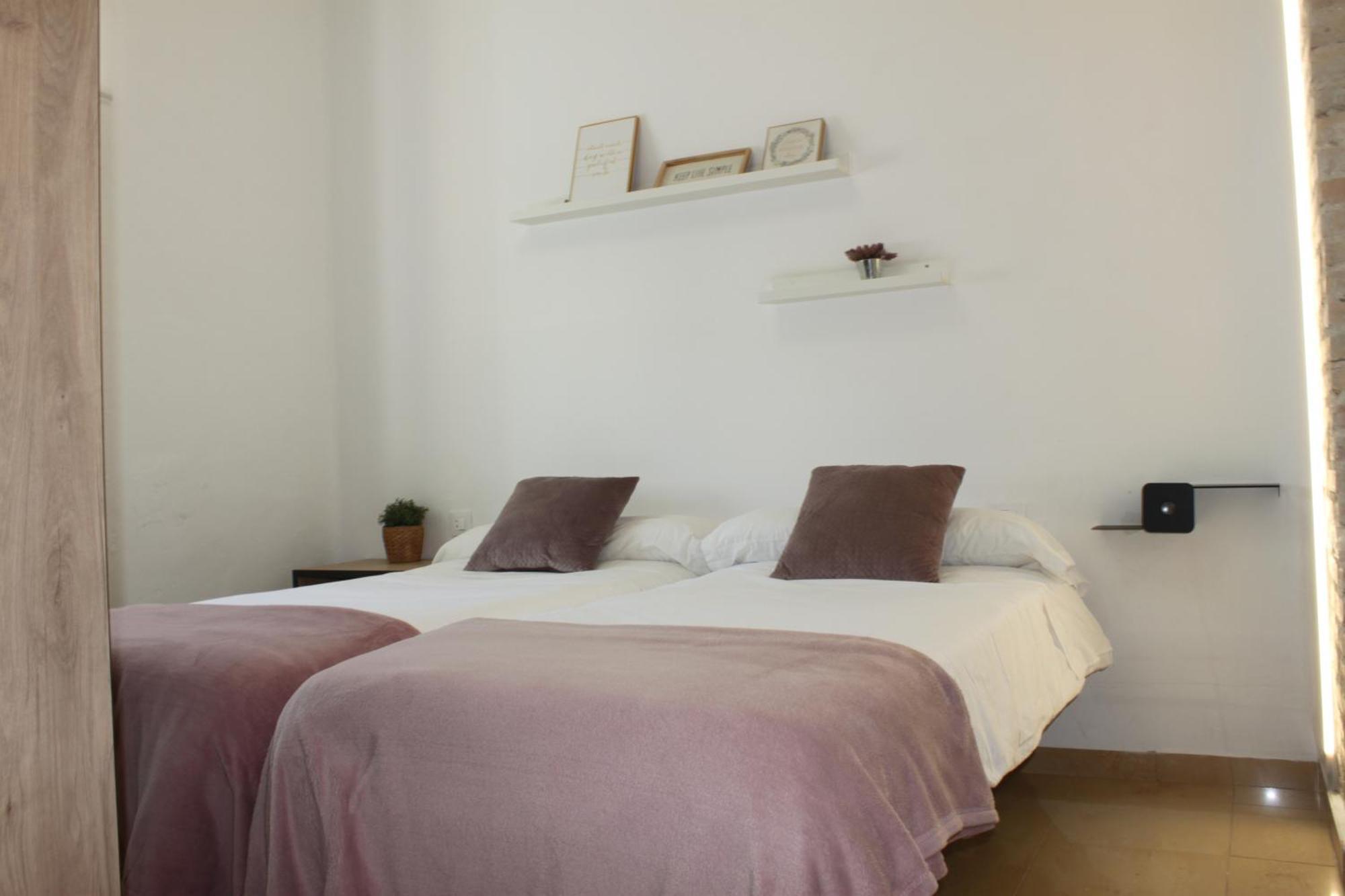 Apartamentos En Cordoba, Puente Romano Y Torre Calahorra エクステリア 写真